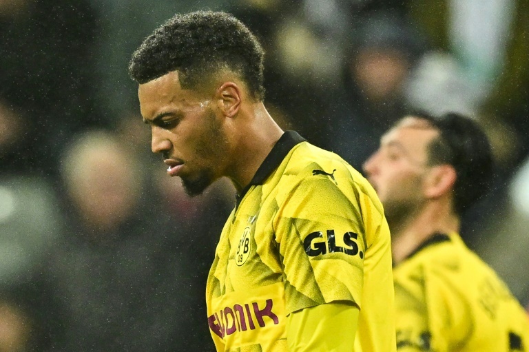 Dortmund defeat Newcastle to blow group of death wide open