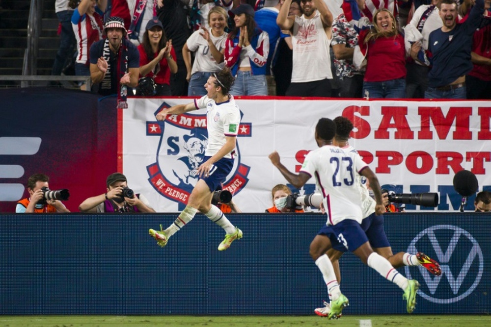 Davies rescues Canada as US held again. AFP