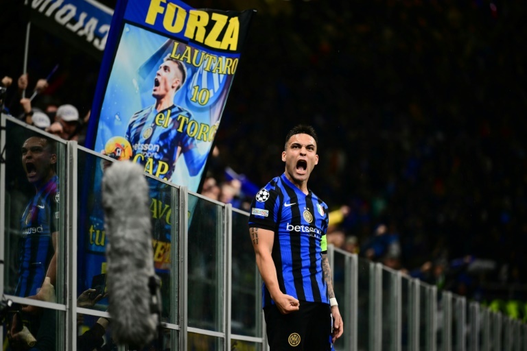 Inter hold off Bayern to reach Champions League last four