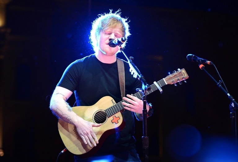 La pop star Ed Sheeran devient actionnaire minoritaire du promu Ipswich