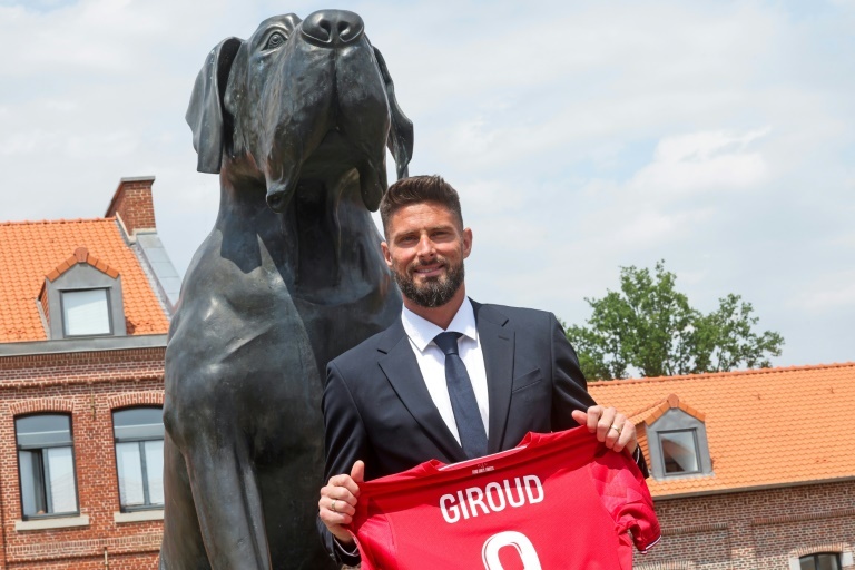 Arrivé à Lille, Olivier Giroud dit se trouver face à "un défi incroyable"