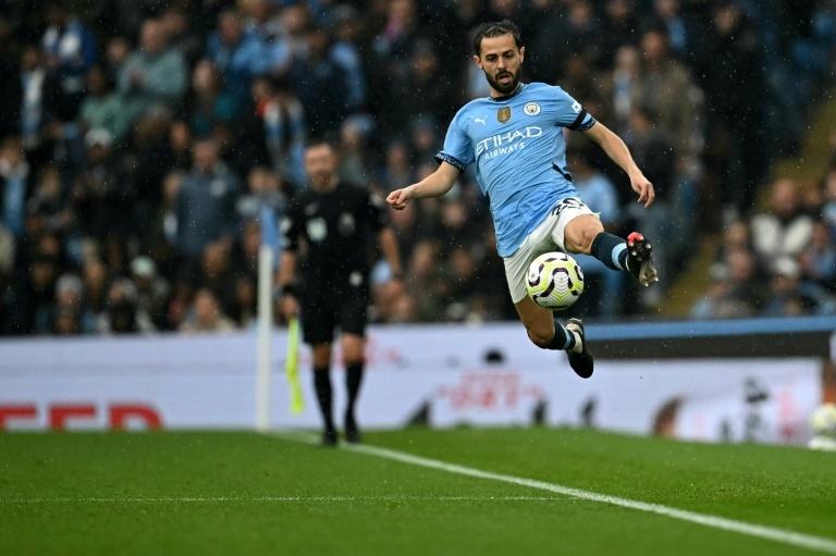 Arsenal pas à la hauteur des duels entre City et Liverpool, dit Bernardo Silva