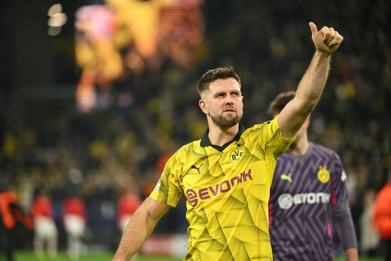 Jadon Sancho porte le Borussia Dortmund en quarts de finale