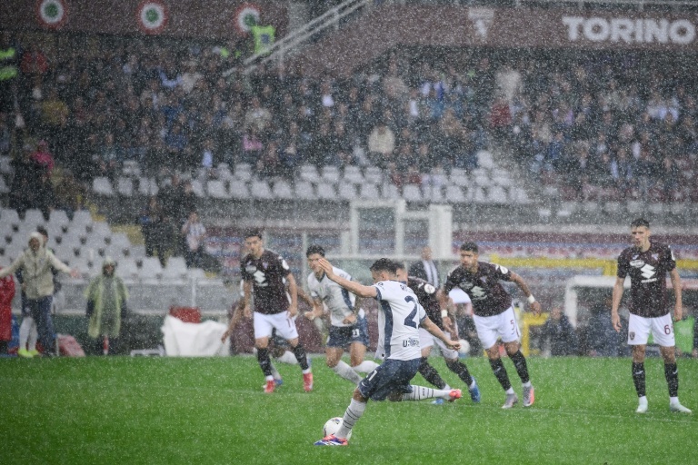 Naples stoppée, l'Inter revient à un point