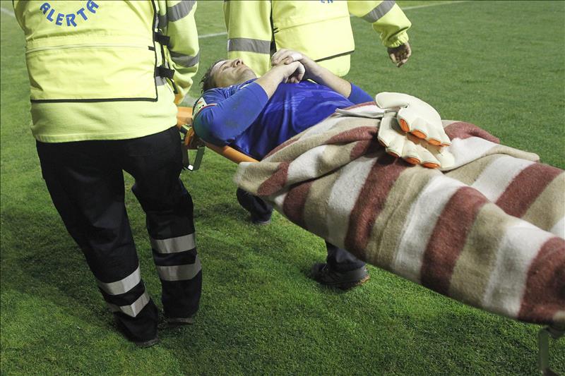 Toño, intervenido con éxito del ligamento cruzado de la rodilla izquierda