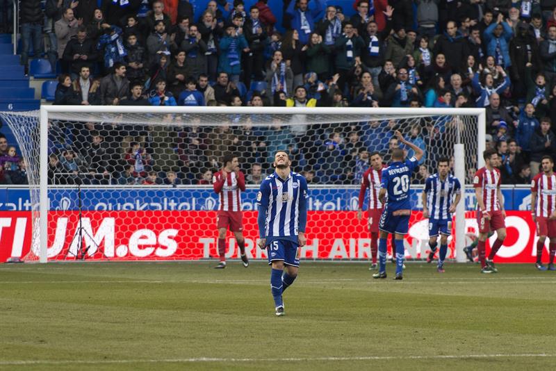 LaLiga denuncia cánticos ofensivos en el Zaragoza-Lugo y en el Alavés-Atlético