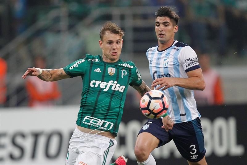 Palmeiras somete a Tucumán y pasa como primero de grupo