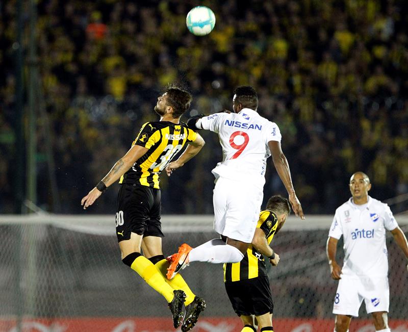 El clavo de Nacional y Peñarol se llama Clausura