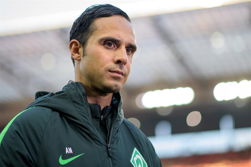 Alexander Nouri, destituido como entrenador del Werder Bremen