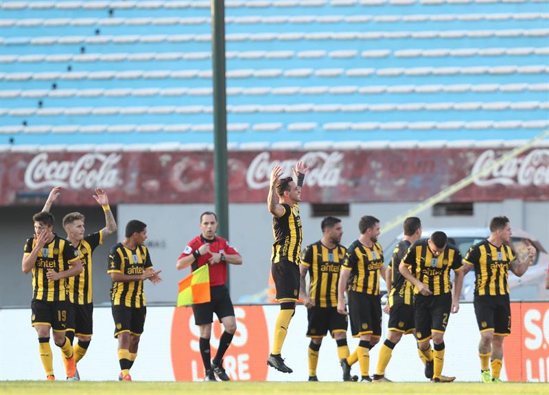 Peñarol posterga el alirón de Nacional en Uruguay