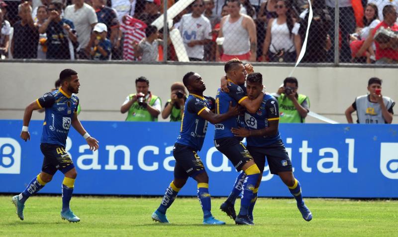 Delfín deja 'k.o.' a Independiente del Valle