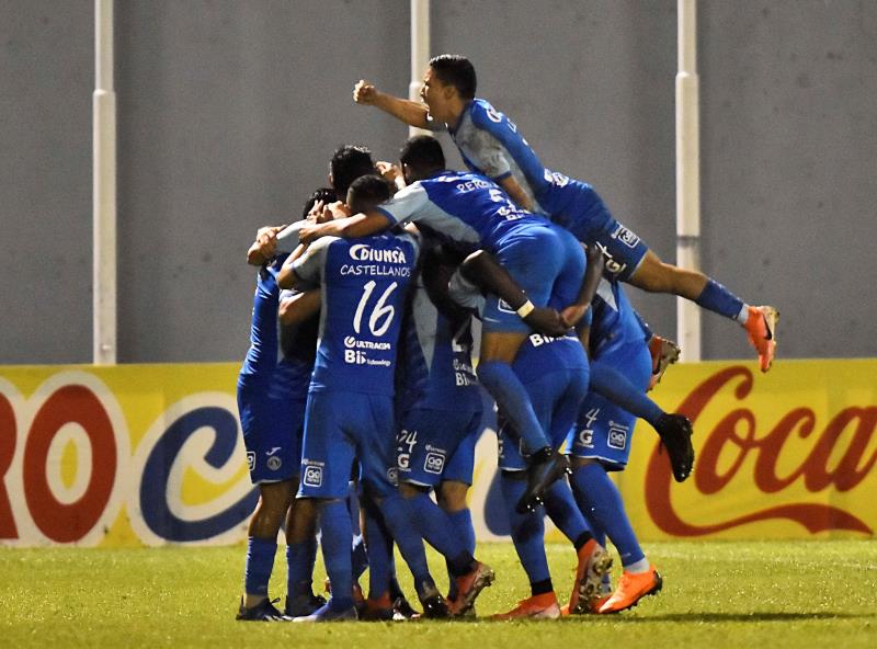 Motagua se encarama al liderato tras el tropiezo de Olimpia