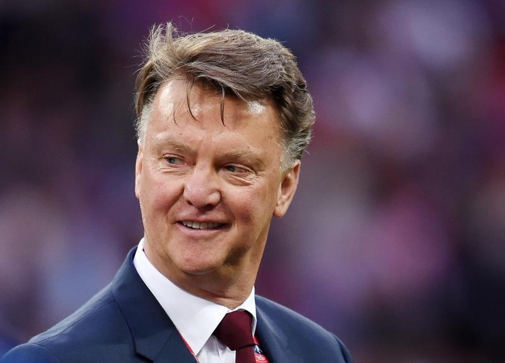 Van Gaal, retirado, podría regresar a los Países Bajos. EFE