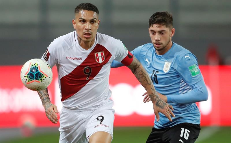 Perú y Uruguay firman un empate insuficiente
