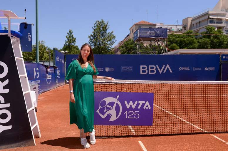 La extenista y capitana del equipo español femenino, Anabel Medina (Torrent, Valencia, 1982), explica en una entrevista con EFE que este verano va ser muy especial, pues a finales de julio nacerá su primer hijo, Lucas, lo que cambiará su dinámica del periodo vacacional desde que colgó la raqueta.EFE/ Jose Izquierdo FOTO CEDIDA SOLO USO PERMITIDO PARA ILUSTRAR LA NOTICIA QUE APARECE EN EL PIE DE FOTO, NO VENTAS
