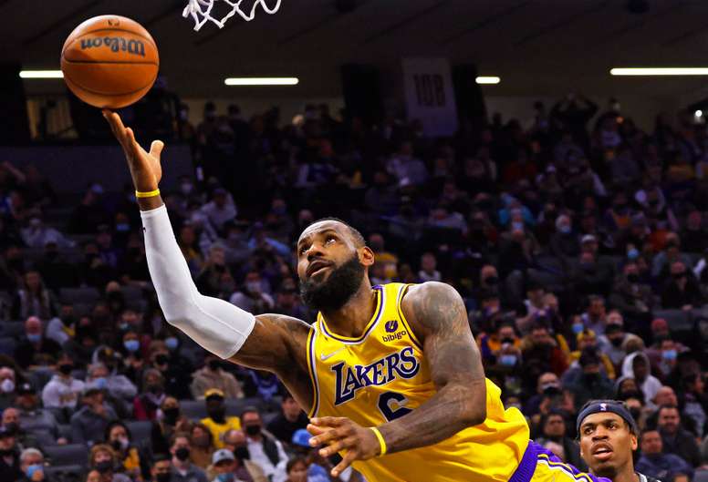 El jugador de Los Angeles Lakers LeBron James, en una fotografía de archivo. EFE/EPA/John G. Mabanglo