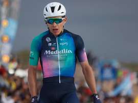 Fotografía cedida este viernes, 27 de enero, por Roberto Bettini y la Sprint Cycling en la que se registró al ciclista colombiano Miguel Ángel Supermán López (Team Medellín) al ganar la etapa reina de la Vuelta a San Juan, en Alto Colorado (Argentina). EFE/Roberto Bettini/ Sprintcycling