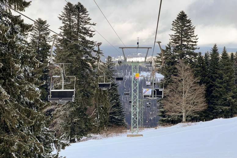Estación de esquí de Robella, comuna de Val-de-Travers, cantón de Jura (Suiza). EFE/ Juan Gonzalez Verano