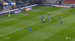 VÍDEO: las dos claras ocasiones falladas en el derbi de Cracovia