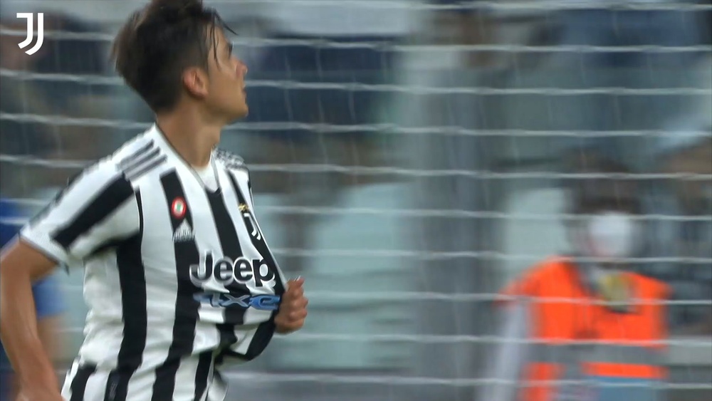 Dybala, Bernardeschi e Morata stendono l'Atalanta in amichevole. Dugout