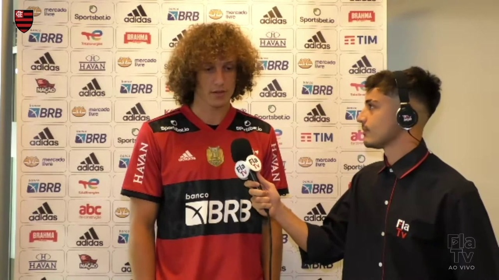 David Luiz se surpreende com torcida do Fla em suas redes sociais. DUGOUT