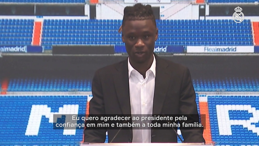 Camavinga em apresentação no Real Madrid. DUGOUT
