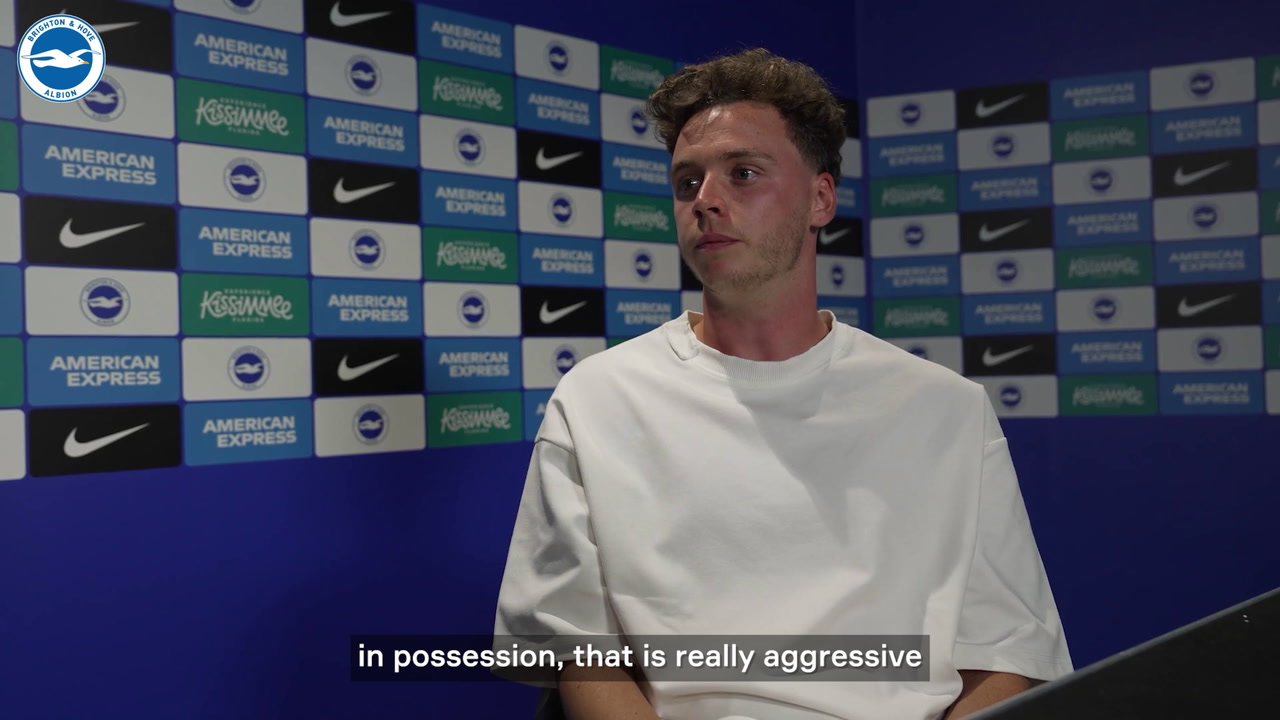 Maxim De Cuyper signs for Brighton