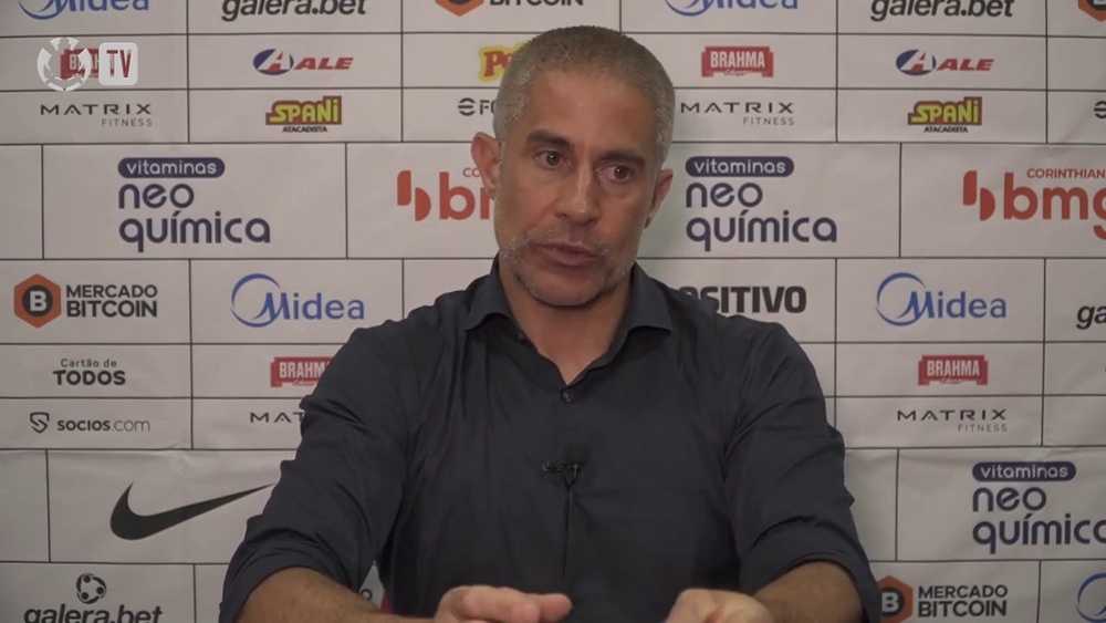 Sylvinho explica situação médica de Renato Augusto e Adson. DUGOUT