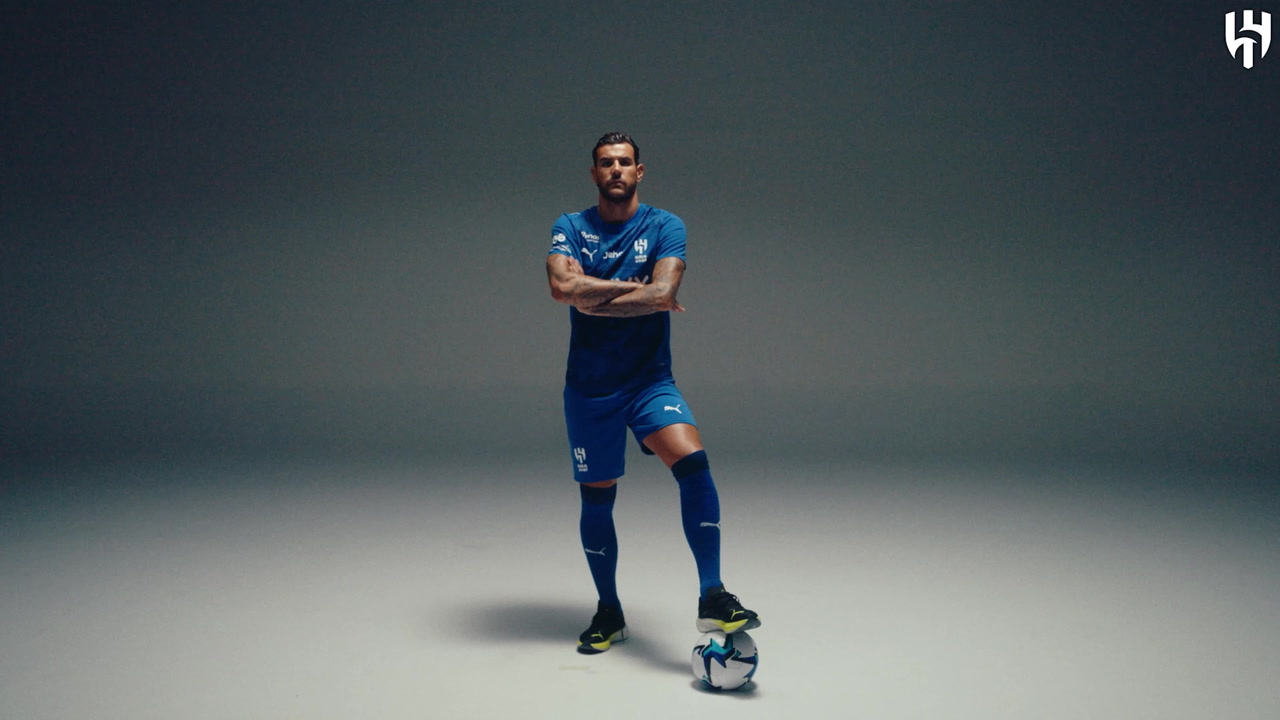 Al-Hilal anuncia contratação de Theo Hernández, ex-Milan