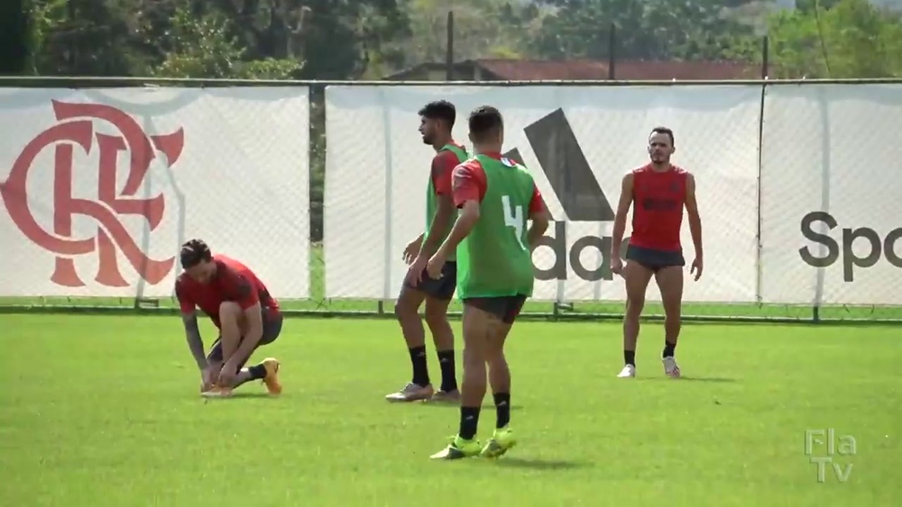 Flamengo realiza treino tático para duelo contra o Palmeiras. DUGOUT