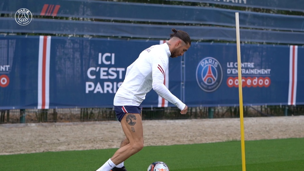 Sergio Ramos prépare son retour à la compétition. dugout