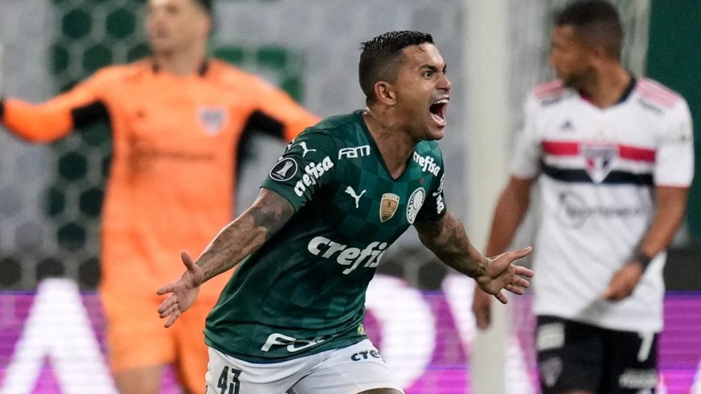 Dudu de volta ao Palmeiras: números, títulos e feitos do atacante no Verdão