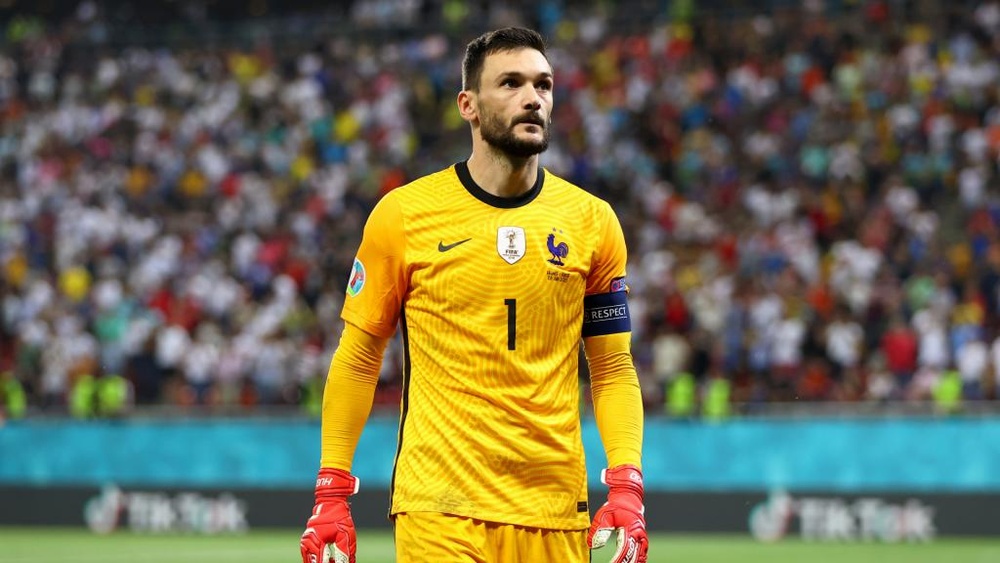 Lloris fires warning to France