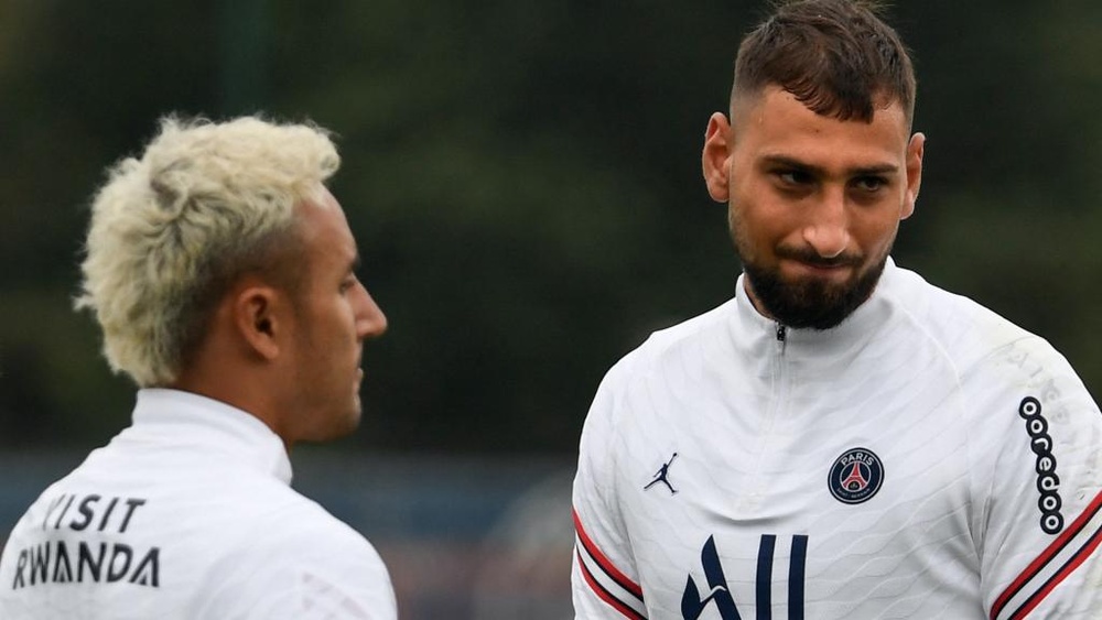 Donnarumma ou Navas, Messi avec Mbappé... quelle équipe contre Bruges ? GOAL